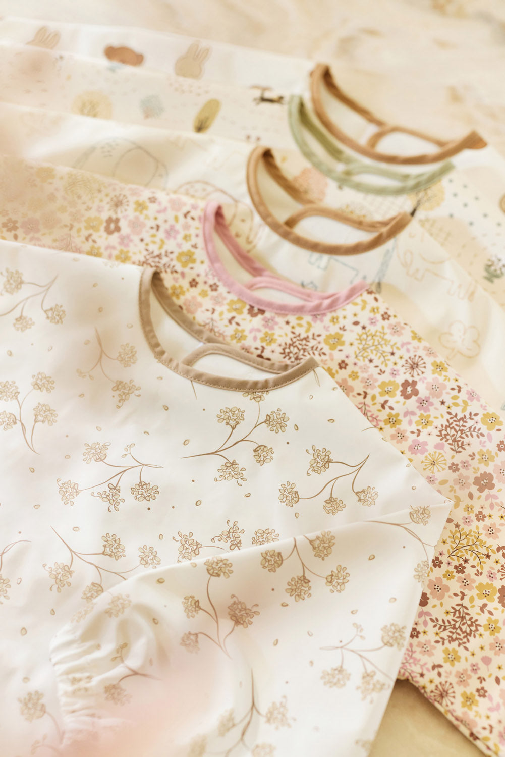 Slab Waterproof met Mouw - Flower Fairies