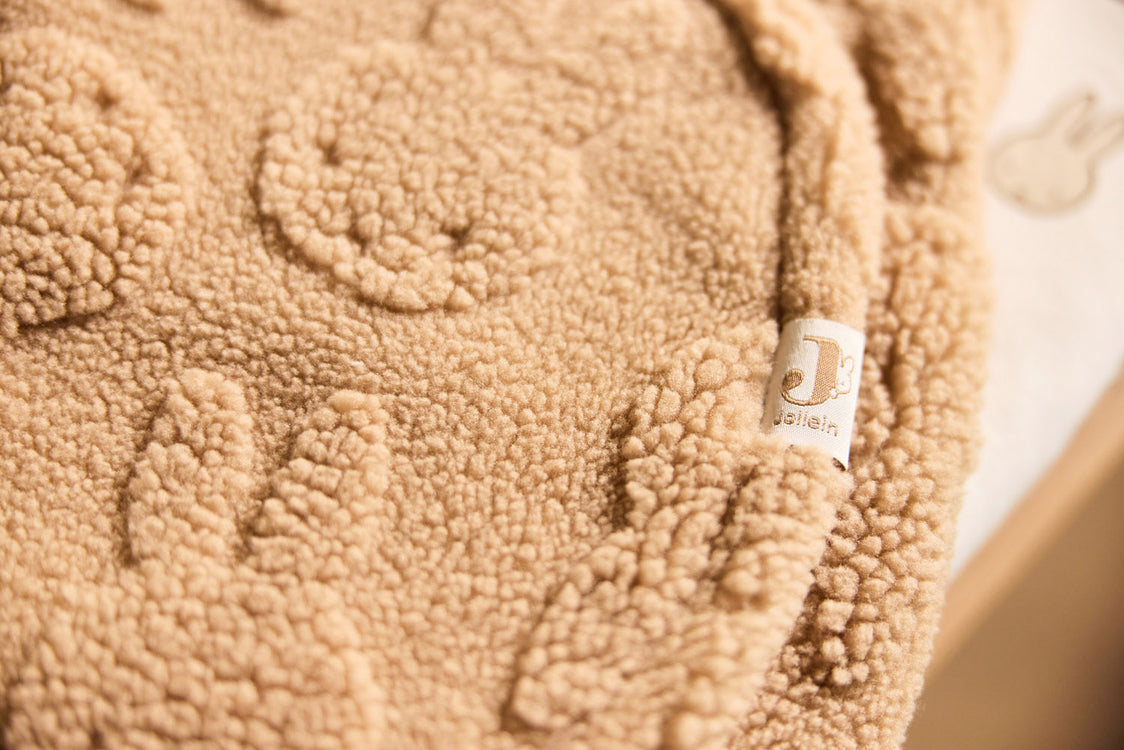 Wikkeldeken Miffy Jacquard Teddy - Biscuit